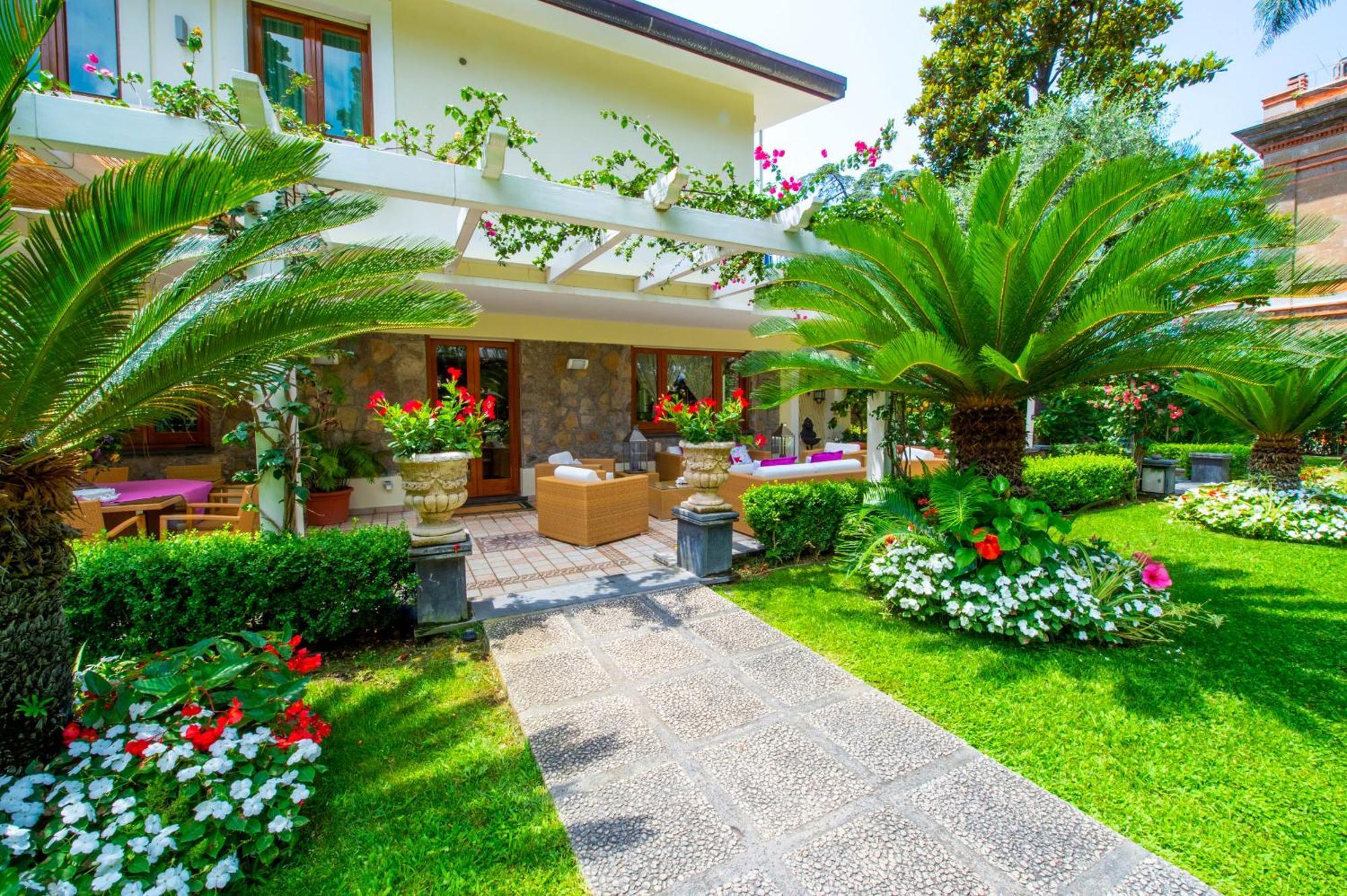 Sorrentovibes - Villa In Sorrento Center With Gardens And Outdoor Space Ngoại thất bức ảnh