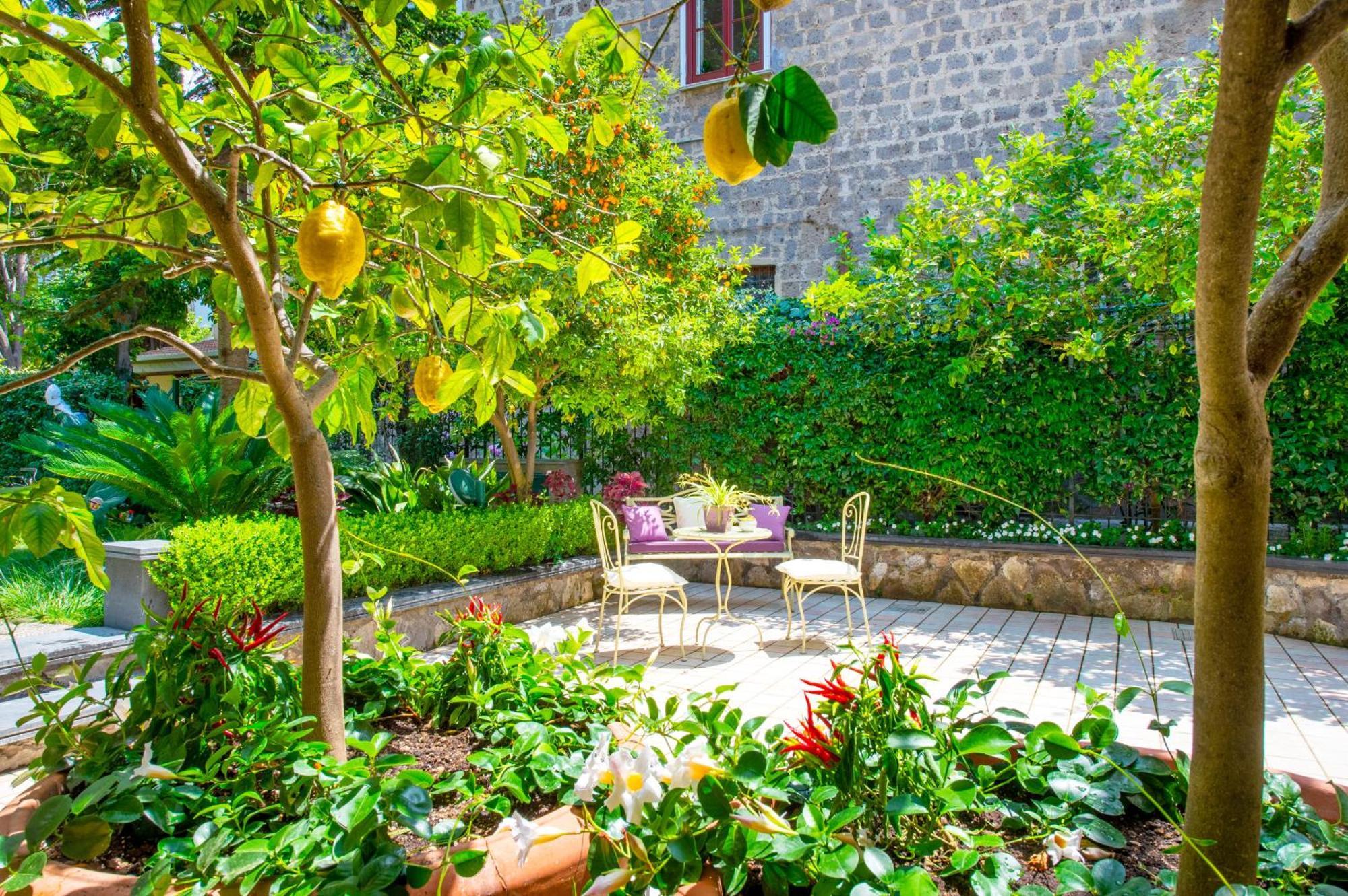 Sorrentovibes - Villa In Sorrento Center With Gardens And Outdoor Space Ngoại thất bức ảnh