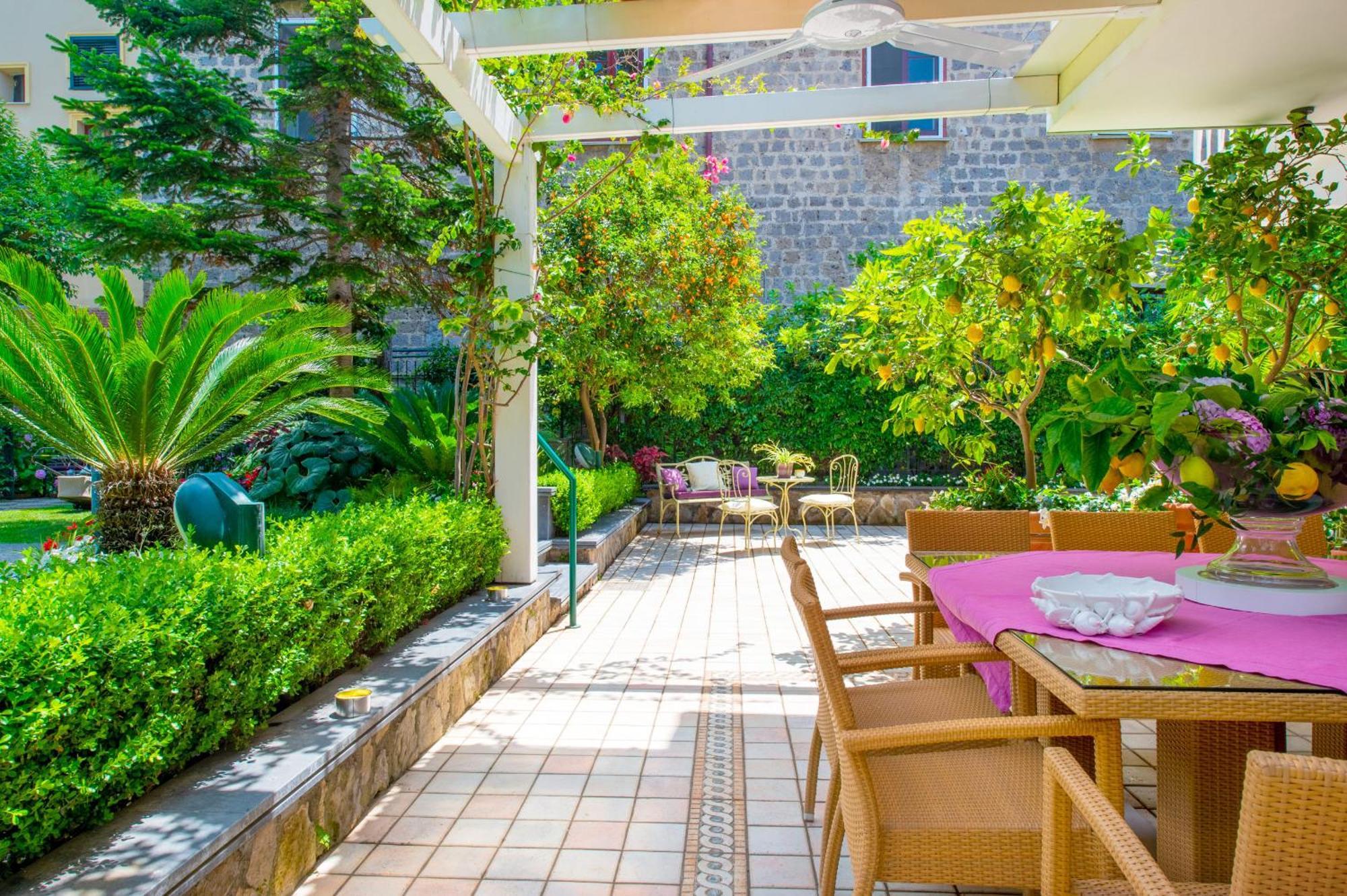 Sorrentovibes - Villa In Sorrento Center With Gardens And Outdoor Space Ngoại thất bức ảnh